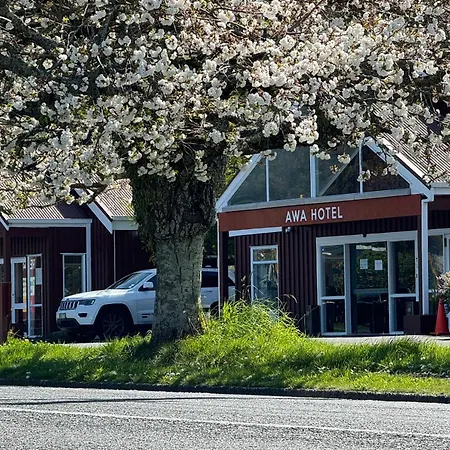 Awa Hotel 4-Star 23-36 Sqm Large Rooms And 3 Sqm Small Single Rooms-Capsules