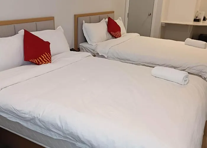 Awa 4-star 23-36 Sqm Large And 3 Sqm Small Single Rooms-capsules Hotel 4*