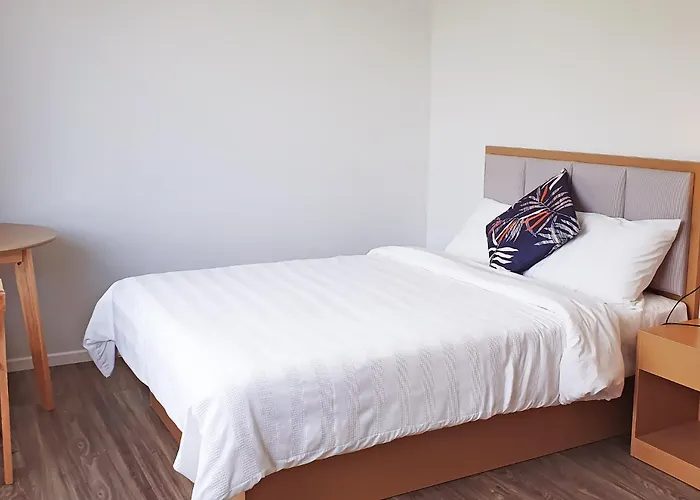 Awa 4-star 23-36 Sqm Large And 3 Sqm Small Single Rooms-capsules Hotel 4*