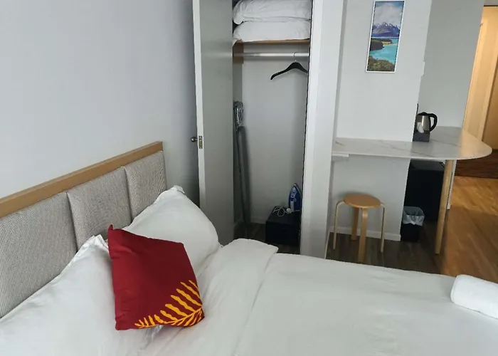 Hotel Awa 4-star 23-36 Sqm Large And 3 Sqm Small Single Rooms-capsules 4*