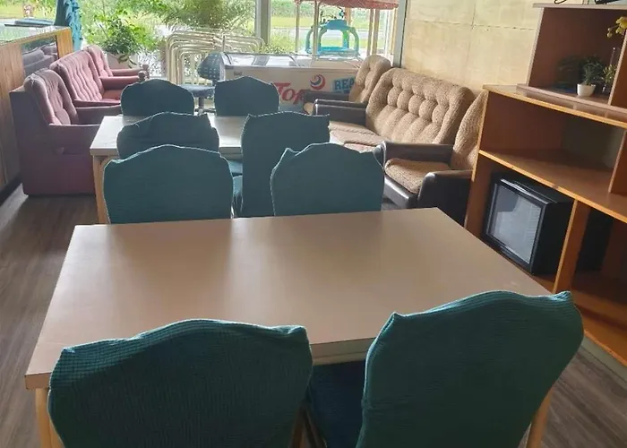 Awa 4-star 23-36 Sqm Large And 3 Sqm Small Single Rooms-capsules Hotel